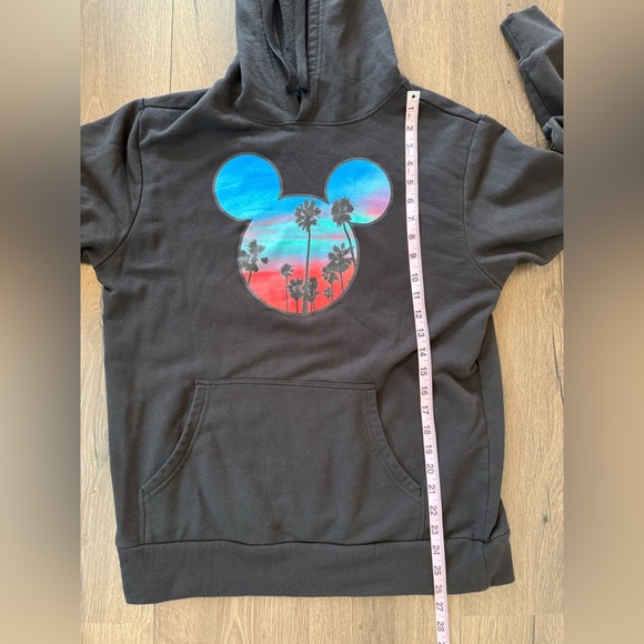 Disney Collection by Neff Black Mickey Mouse Sunset Hoodie Men’s Size Medium - Picture 8 of 9
